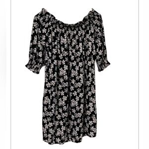 11.1.TYLHO Anthropologie Black White Floral Puff Sleeve Loose Peasant Mini Dress